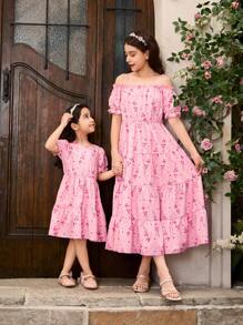SHEIN 1 件 Tween 女童花卉印花连衣裙，可爱设计，休闲简约风格，采用柔软有弹性的数码印花面料制成，适合日常穿着、聚会和拍照 - 粉色 - 查看 1
