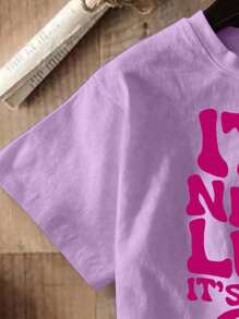 SHEIN Wildeya Young Girl Casual Simple English Letter Graphic Short Sleeve Crew Neck T-Shirt, Suitable For Summer