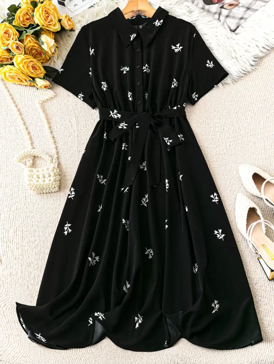 SHEIN LUNE Plus Size Women's Ditsy Ditsy Floral Elastic Waist Sash Belt, Elegant & Romantic Suitable For Commute, Summer Short Sleeve Dress - Black and White - View 1