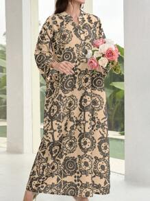 Al Najma Vintage All-Over Print Cut-Out Neckline Batwing Sleeve Long Tunic Kaftan Jalabiya Dress - Khaki - View 3