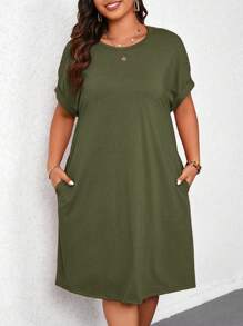 EMERY ROSE 大尺碼夏季休閒寬鬆直筒圓領連衣裙