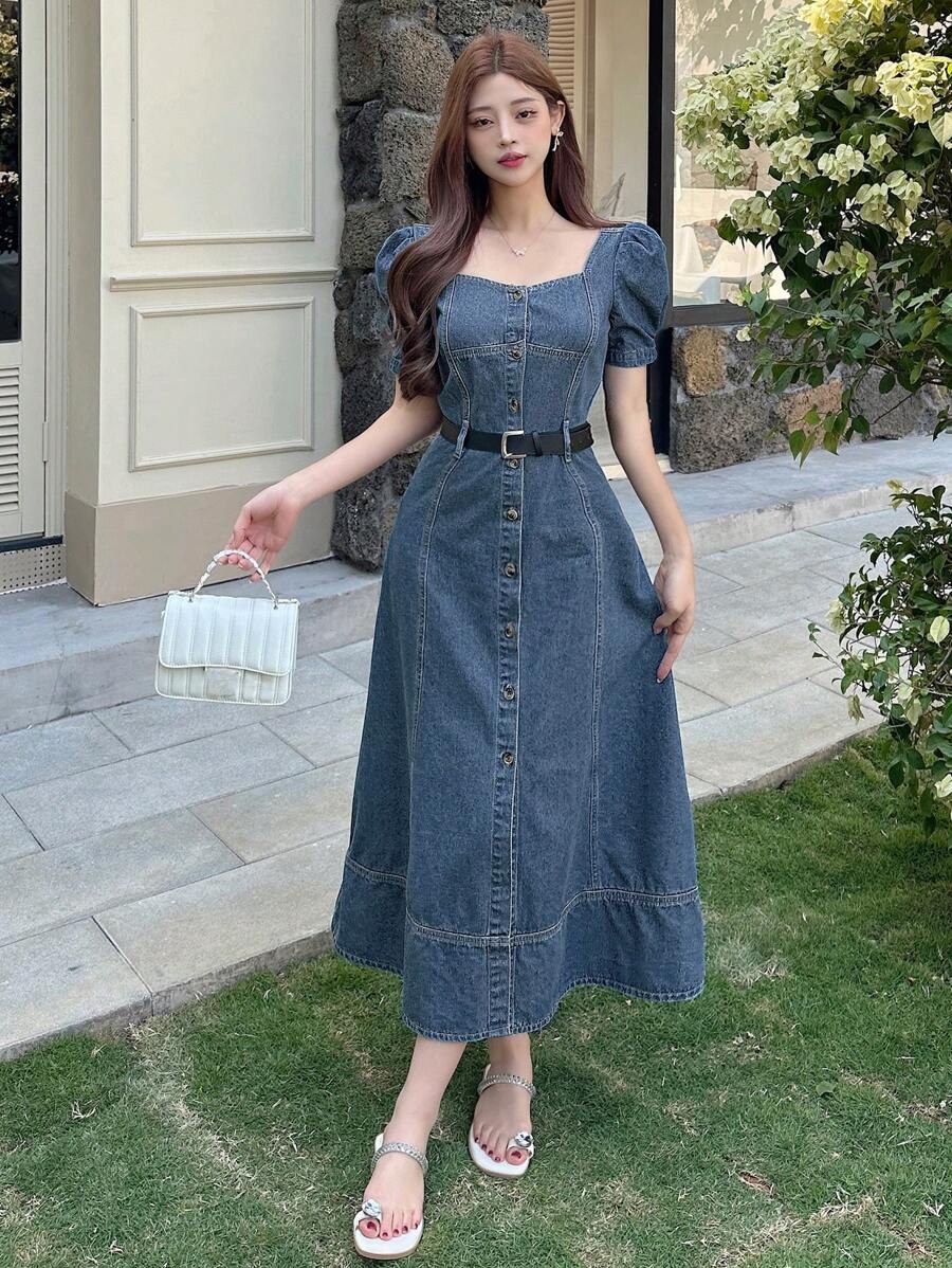 DAZY 方领泡泡袖水洗铆钉纽扣女式牛仔连衣裙太阳裙 - 淺色水洗藍 - 查看 1