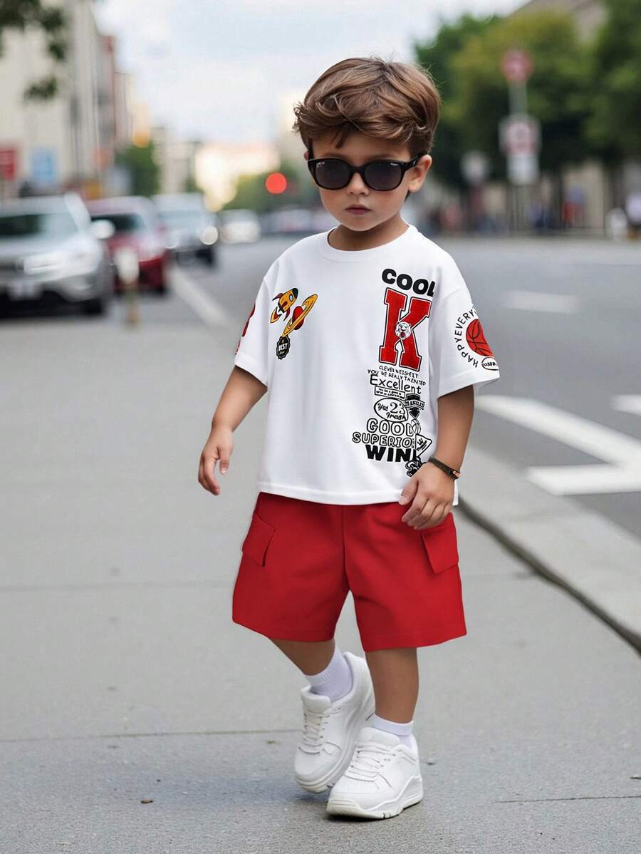 SHEIN 2 Stücke/Set Kleinkind Jungen Ramadan Lässig Street Buchstaben Patch Muster Basketball Thema Rundhals T-Shirt + mintgrüne leichte Shorts Sport Outfit