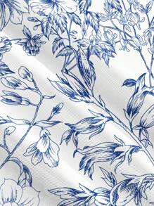 SHEIN MOD 休闲简约束腰飘逸长款吊带裙，蓝色碎花图案，适合夏季和度假穿着，女士柔和色调连衣裙