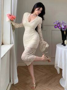 DAZY Đầm dạ hội tay loe cổ chữ V ren cho nữ, dáng dài vừa phải, thanh lịch, xếp nếp, váy cưới, váy mùa thu, váy dài tay - Màu be - Xem 2