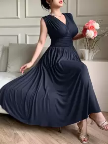 DAZY 女士优雅纯色 V 领褶皱无袖中长连衣裙优雅太阳裙