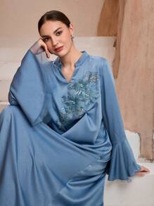 Graceveil 女士优雅阿拉伯风格花卉贴花 V 领喇叭袖连衣裙，端庄 - 藍色 - 查看 1