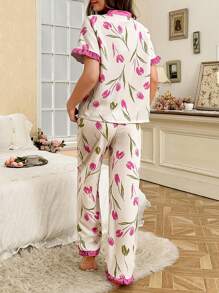 CottageSlumber Conjunto de pijama con parte superior de manga corta con cuello abierto y olanes a contraste, y pantalones con estampado floral para temporadas festivas y vacaciones