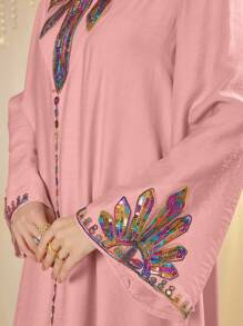 Al Najma 阿拉伯亮片喇叭袖花朵下摆圆领连衣裙，端庄 - 粉色 - 查看 8