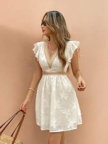 SHEIN Frenchy 度假 / 派对蕾丝拼布镂空提花 V 领荷叶边袖女士短裙 - 杏色 - 查看 1