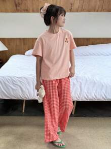 Dazy Kids Tween Girls' Cartoon Bear Graphic Short Sleeve T-Shirt & Plaid Pants Loungewear Set