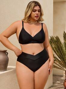 SHEIN CURVE+ Plus Size Women High Waisted Solid Color Bikini Bottom For Summer Beach Vacation - Black - View 6