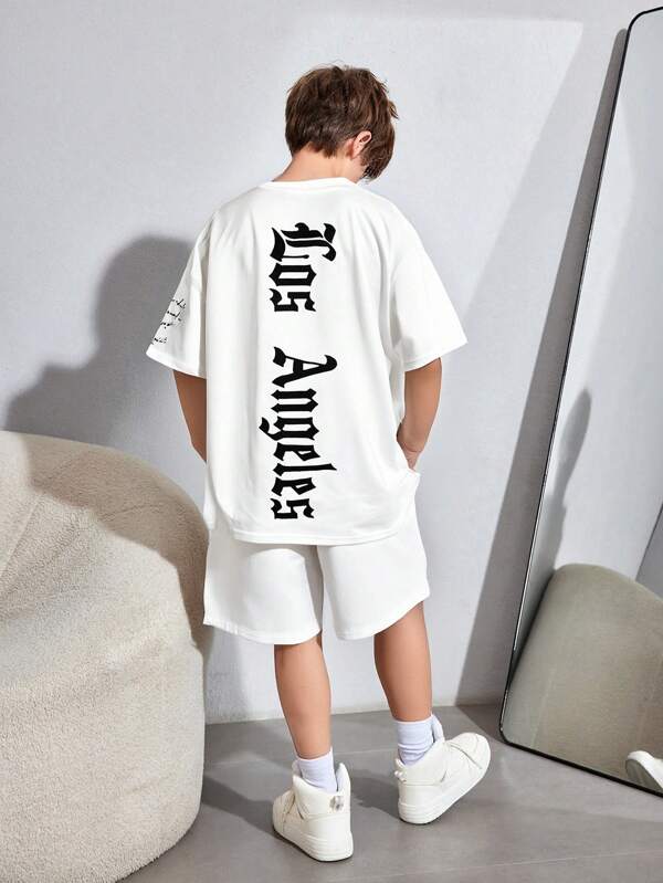 SHEIN Set de 2 bucăți de tricou cu mânecă scurtă cu gât rotund și pantaloni scurți cu talie elastică, pentru băieți între adolescenți, potriviti pentru toamnă, primăvară, vară, joacă în aer liber, școală, fotografie de stradă, ținute de petrecere și ocazional
