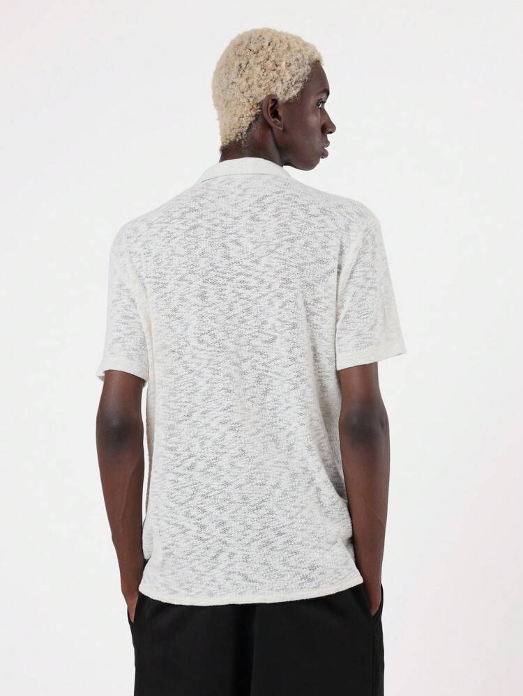 Lekka dzianinowa, prześwitująca koszula z krótkim rękawem i guzikami