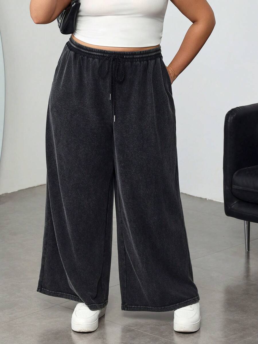SHEIN CURVE+ Pantalones anchos de punto de tiro alto de color negro de talla grande para mujer para uso casual y al aire libre, pantalones anchos de tela fresca - Negro - Ver 1