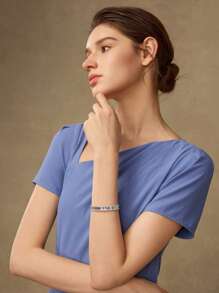 MOTF PREMIUM RHINESTONE INLAID VERTICAL STRIPE BANGLE