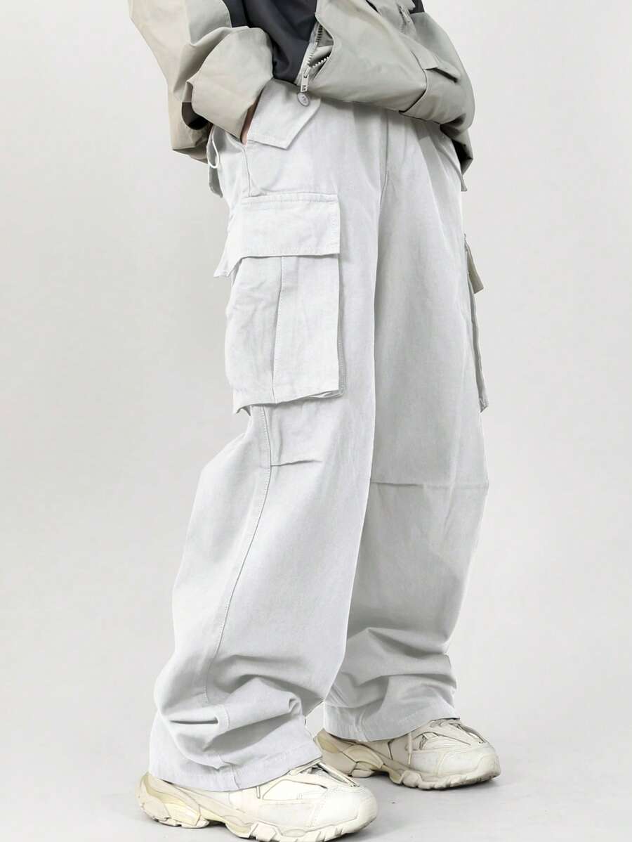 Manfinity EZcore 宽松版型男士翻盖口袋侧宽松白色工装裤，秋季