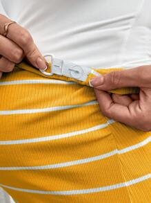 SHEIN Falda casual de maternidad con raya de talle alto y abertura lateral