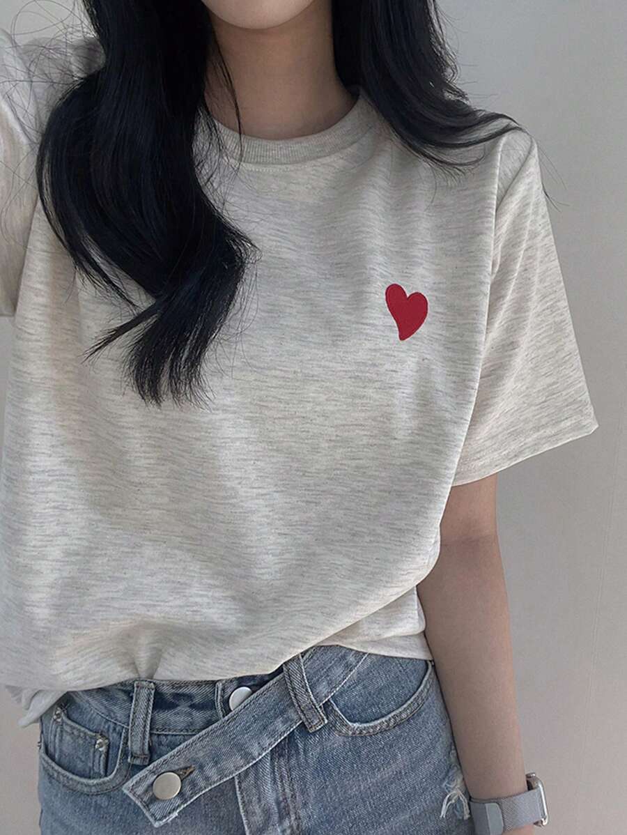 DAZY Women Round Neck Embroidered Color Block Heart Simple Pattern T-Shirt Cute Tops