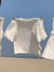 SHEIN EZwear Plus Size White Embroidered Loose T-Shirt, Fashionable For Summer