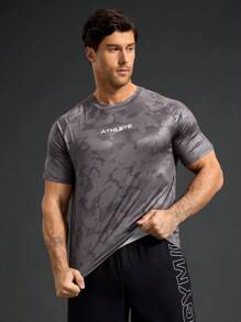 Manfinity Sport Polished Men's Casual Sport T-Shirt, Minimalist & Fashionable For Everyday Wear Fitted Shirt Crew Neck