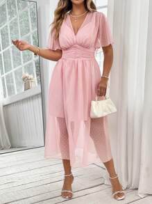 Flirla Vestido Plus Size Romântico Decote Em V Chiffon Pom-Pom Acabamento Cintura Cinto, Primavera/Verão - Rosa - Ver 5