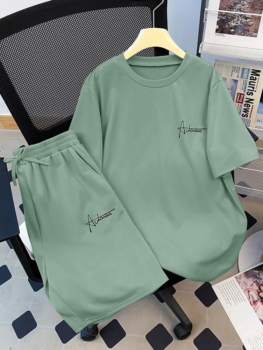 SHEIN 2pcs/Set Tween Boy Casual Versatile Comfortable High Value Letter Print Knit Short Sleeve T-Shirt And Shorts Set, Suitable For Commuting, School, Casual Outings, Sports, Spring/Summer - Green - View 1