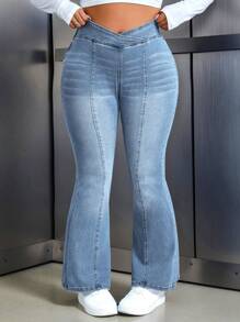 SHEIN ICON 大码破洞修身喇叭牛仔裤 - 淺色水洗藍 - 查看 4