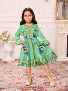 SHEIN 女孩兄弟姐妹装 3 件套：几何花卉印花短袖衬衫、腰部配饰和宽松中长连衣裙。适合户外拍照和日常穿着（3 件单独出售）