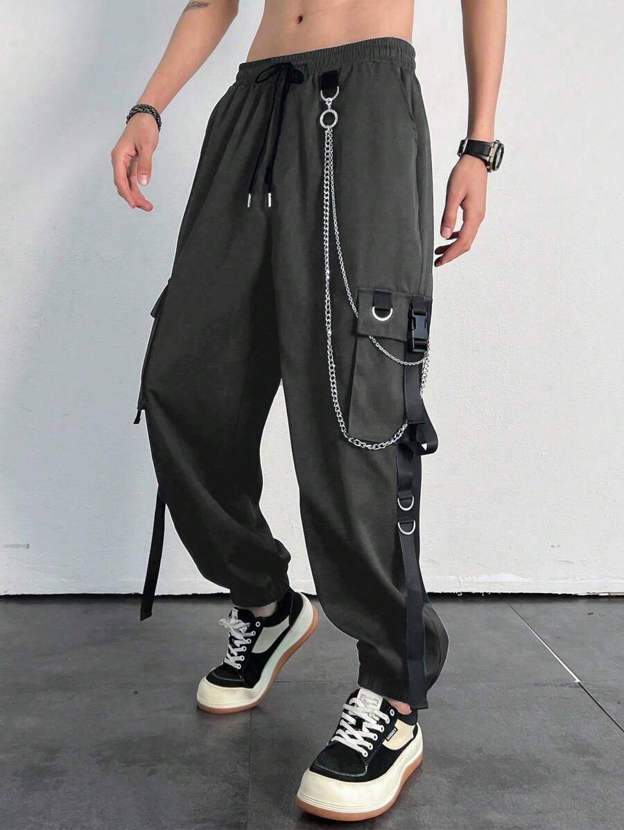 Manfinity Roghcode Loose Fit Men's Chain Detail Flap Pocket Cargo Pants - Dark Grey - View 1