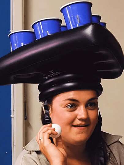 SHEIN 1pc Inflatable Beer Ring Toss Game - Fun Outdoor & Family Party Game, Perfect For Bar Drinking Games & Birthday Celebrations (Hat Only)