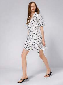 Aveloria Affinna 蝴蝶结领圆点提花系带泡泡短袖女式迷你连衣裙