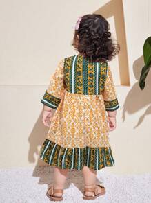SHEIN Baby Mädchen Süßes Blumentanz-Sommerkleid ohne Ärmel - Verschiedenfarbig - Übersicht 2