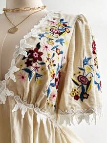 Sweetra 大码编织优雅休闲刺绣 V 领荷叶边下摆连衣裙 - 杏色 - 查看 2