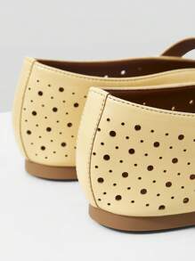 MOTF PREMIUM POINTELLE SQUARE TOE FLATS - Yellow - View 6