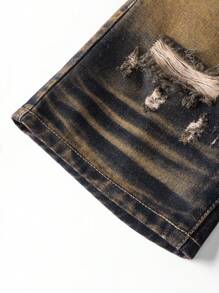 SHEIN Young Boy Summer Street Cool Vintage Washed Ripped Frayed Contrasting Colors Loose Fit Straight Leg Bermuda Blue Denim Shorts, Streetwear Spring Break - Light Wash - View 4