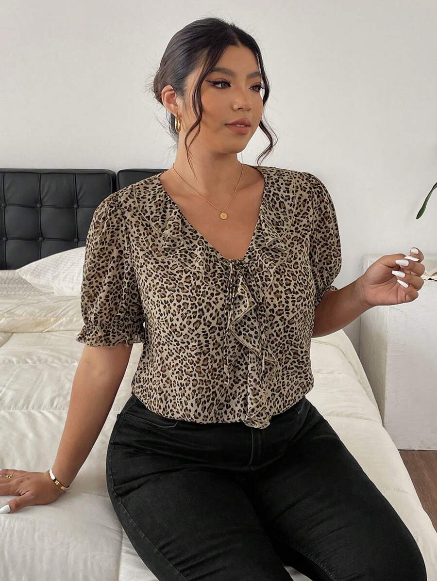 SHEIN Frenchy Plus Size Leopard Print Short Sleeve Shirt, Minimalist Fashion Suitable For Summer - Multicolor - View 1