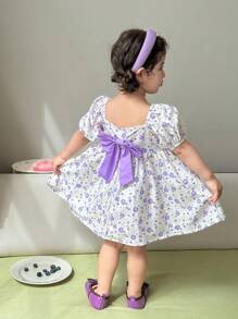 SHEIN Babygirl Cute Floral Pattern Bow Decor Summer Dress