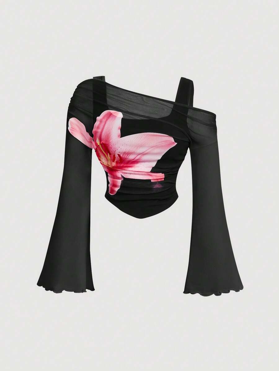 SHEIN MOD 大码修身网眼花卉印花奶油色女士 T 恤，适合约会、派对、休闲和工作、情人节 - 黑色 - 查看 1