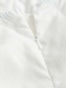 SHEIN MOD Combinaison femme grande taille col V couleur unie à volants avec ceinture, ensemble femme été pour la Saint-Valentin, vêtements de travail femme, combinaisons blanches pour femme, combinaisons pour femme de petite taille