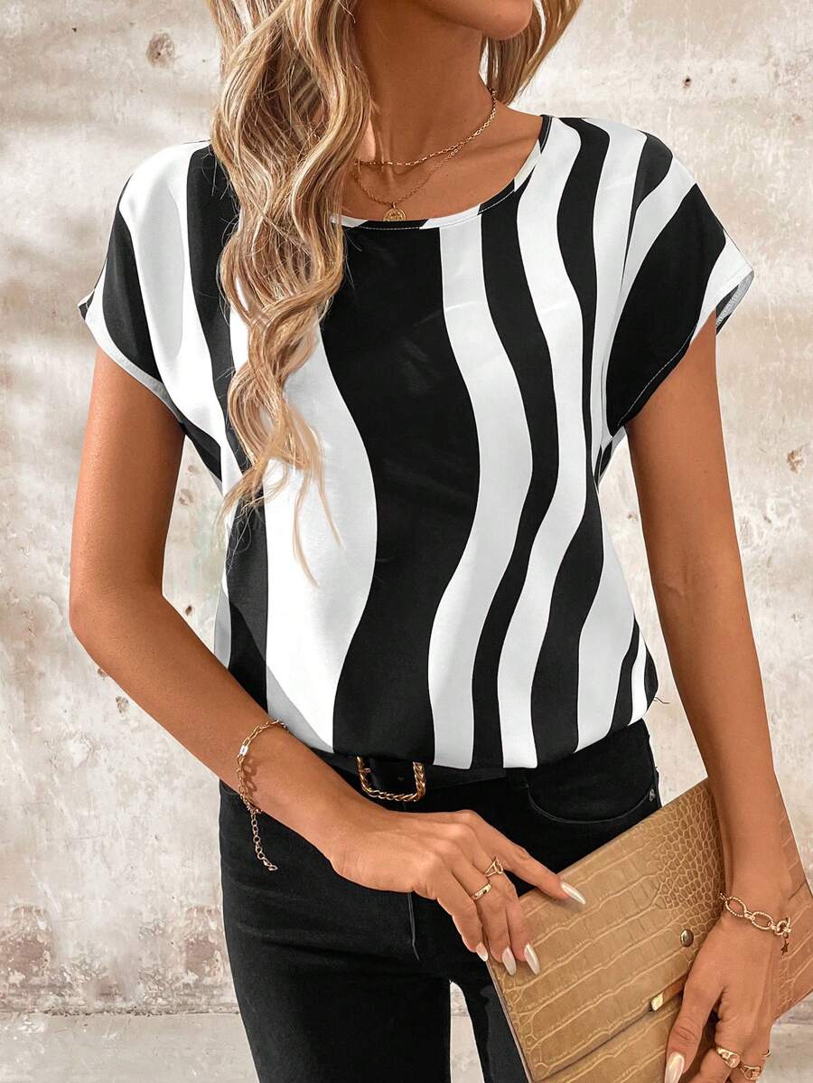 SHEIN Clasi 竖条纹几何印花圆领宽松女式衬衫商务休闲女士休闲上衣女教师服装