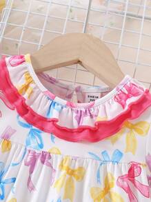 Baby Girl Candy Print Contrast Ruffled Neck Nightgown Loungewear