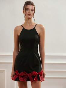 Aveloria Rosie Schwarzes, einfarbiges, minimalistisches, elegantes, romantisches, sexy Partykleid mit rotem Organza-Schleifen-Detail und gestuftem Rock - Verschiedenfarbig - Übersicht 1