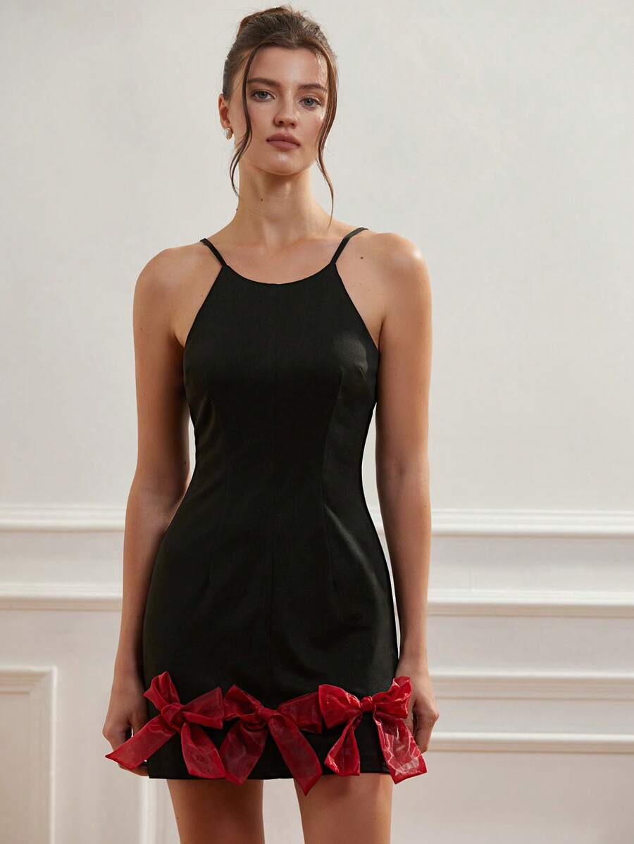 Aveloria Rosie Schwarzes, einfarbiges, minimalistisches, elegantes, romantisches, sexy Partykleid mit rotem Organza-Schleifen-Detail und gestuftem Rock - Verschiedenfarbig - Übersicht 1