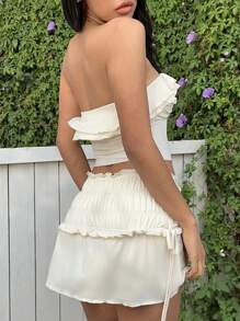 SHEIN EZwear 女士度假休闲纯色扭纹荷叶边抹胸上衣和迷你裙 2 件套 - 白色 - 查看 2