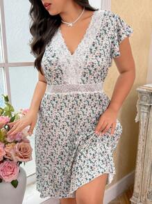 CottageSlumber Váy ngủ in họa tiết ren cỡ lớn - Nhiều màu - Xem 2
