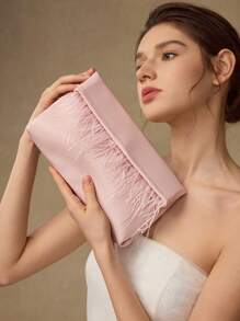 MOTF PREMIUM TÚI CLUTCH LÔNG VŨ GIẢ - Hồng - Xem 7