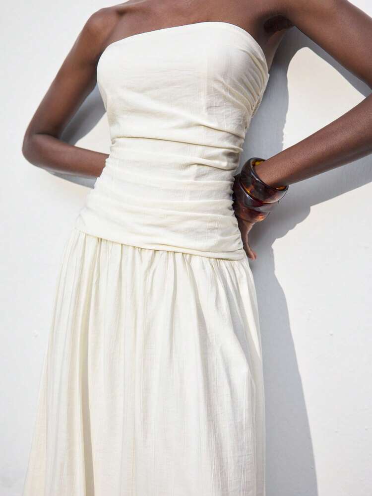 SHEIN Maija Women White Spaghetti Strap Full Body Ruched Low Waist Dress, Spring/Summer, Vacation Casual Elegant Design, Soft & Comfortable, Adjustable Straps, A-Line, Beach, Boho, Summer, Vacation Outfit All-Match Summer Clothing For All Seasons, Modern Holiday Fashion Design, Comfortable Beach Beach Clothing, Bohemian Style, Isabi Island Holiday Wear, Summer Dopamine Holiday Wear, Ins Same Style Holiday Style, Exotic Atmosphere, Country Concert, Western Style Clothing