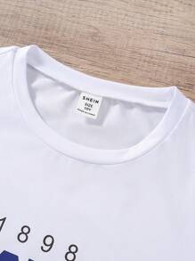 SHEIN Explorewe 2 件套青少年女孩夏季休闲装 - 字母图案 T 恤上衣搭配黑色紧身裤、运动装和家居服、春夏 - 白色 - 查看 3