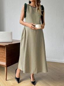 SHEIN Maternity Sleeveless Round Neck Tie-Decor Fitted Midi Dress - Green - View 3